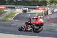 cadwell-no-limits-trackday;cadwell-park;cadwell-park-photographs;cadwell-trackday-photographs;enduro-digital-images;event-digital-images;eventdigitalimages;navarra;no-limits-trackdays;peter-wileman-photography;racing-digital-images;trackday-digital-images;trackday-photos